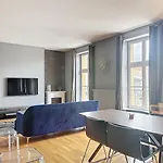 Apartament Dans Un Immeuble De Caractere , Vue Sur Le Temple Neuf Avec Parking *