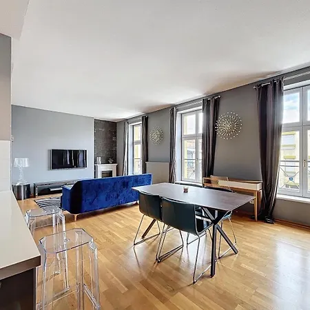 Apartment Dans Un Immeuble De Caractere , Vue Sur Le Temple Neuf Avec Parking Metz